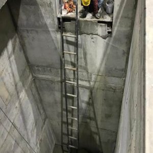 longitudinal machine pit construction